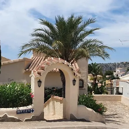 Casa Helena Moraira